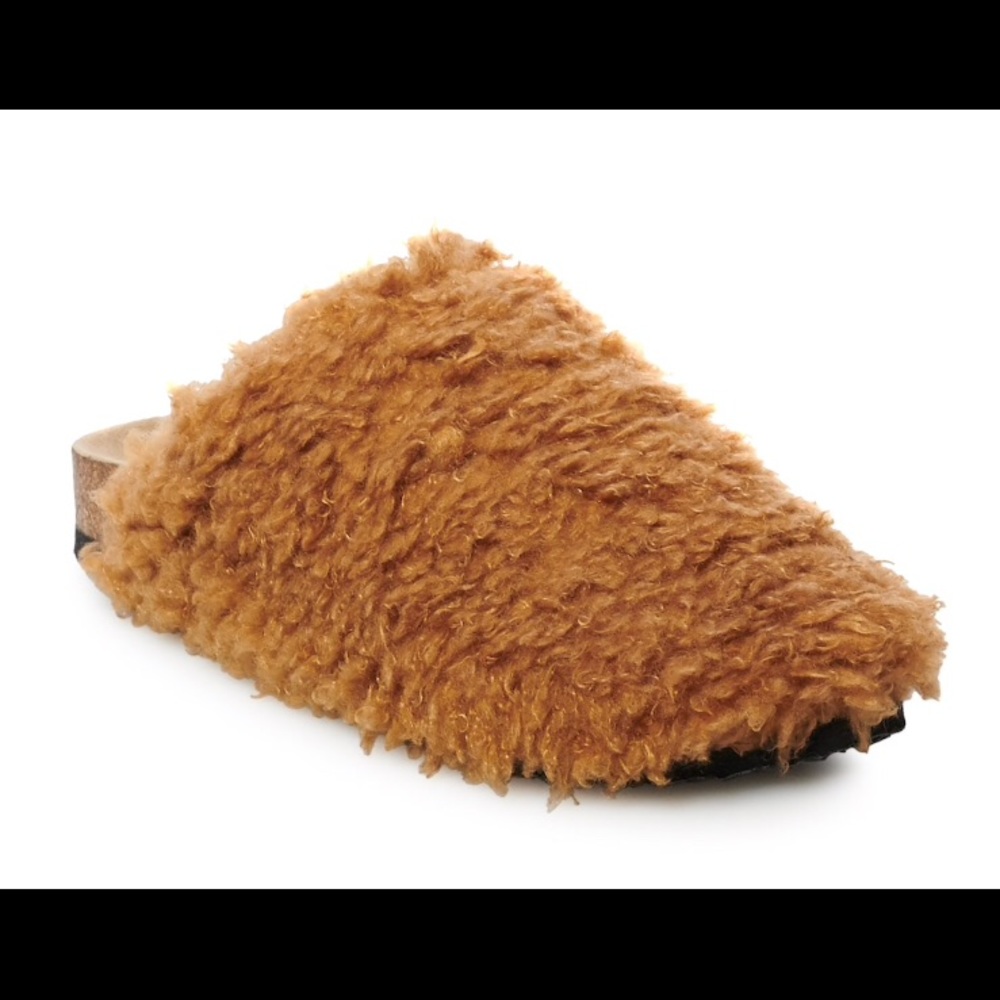 NWT Clog slippers!